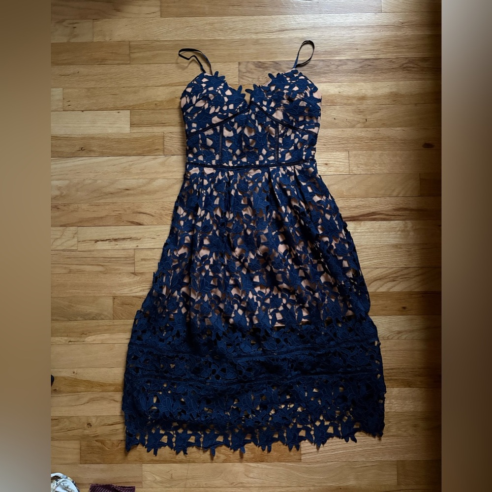 Chic Navy Lace Midi Dress